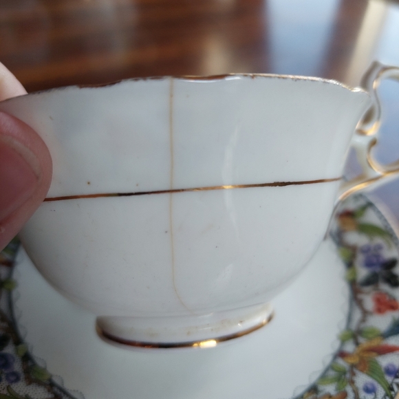 Antique Aynsley Fine China Teacup And Saucer Floral Hummingbird 1910 HAS CRACK - Picture 6 of 9